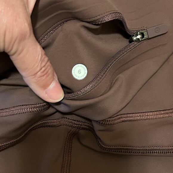 Lululemon Women's Speed Limit Crop 23"  Size 6 Reddish Brown Color - Picture 5 of 8